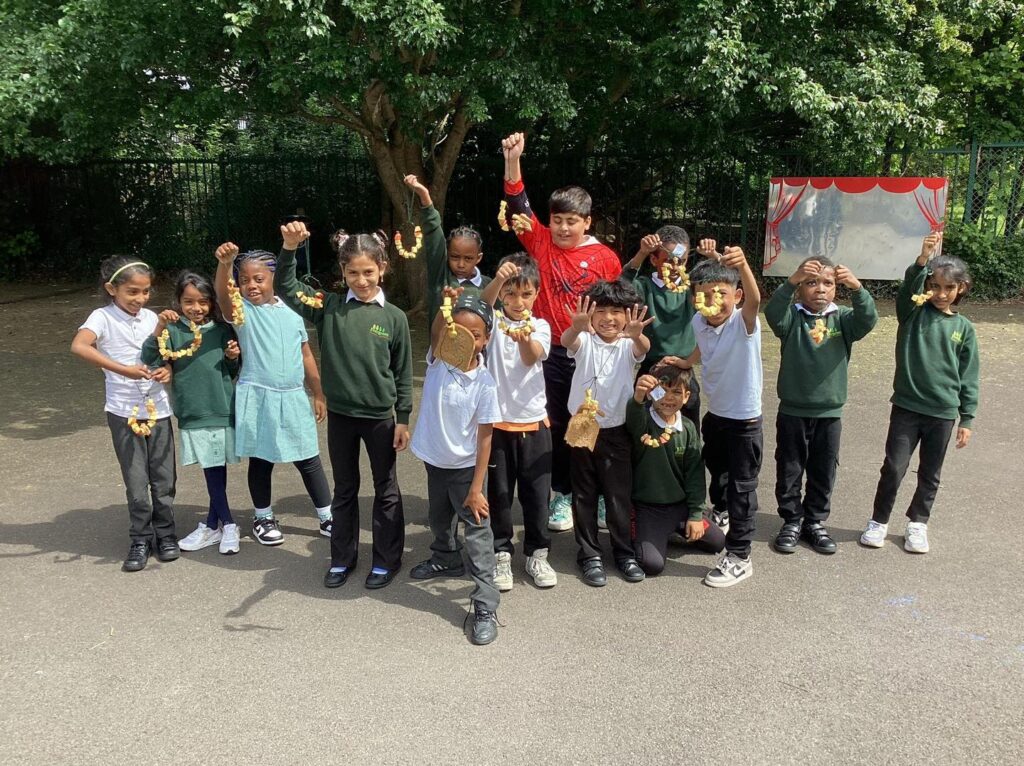 Evergreen pupils enjoy inspiring visit from Kier Construction