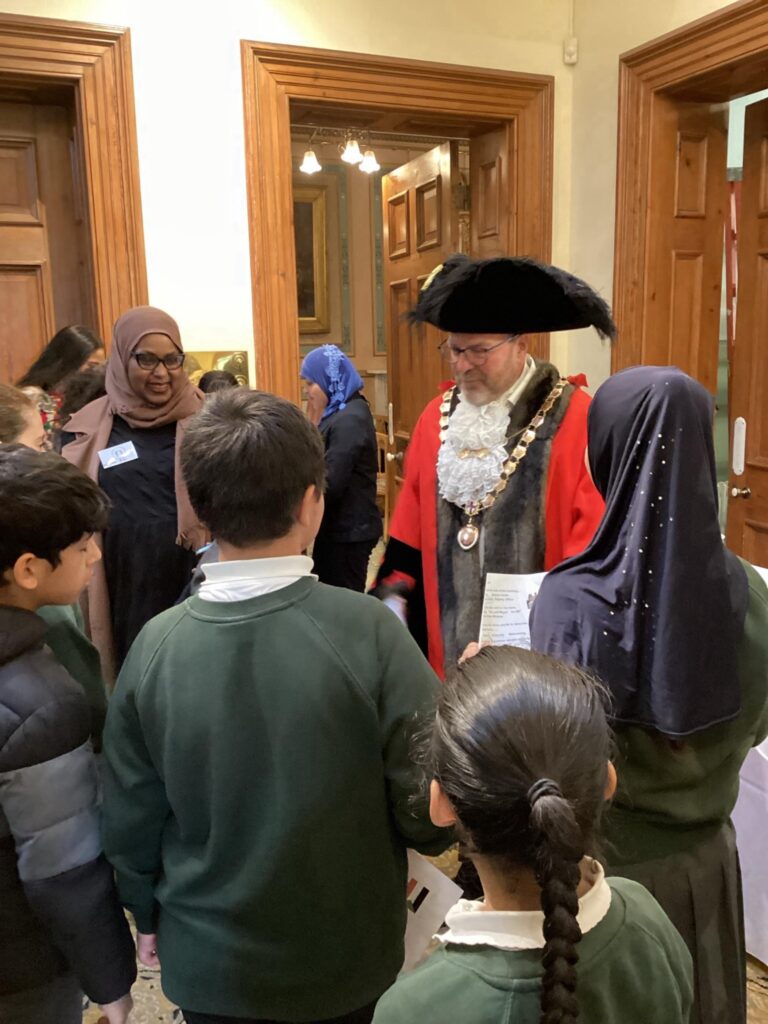 Evergreen pupils meet the mayor