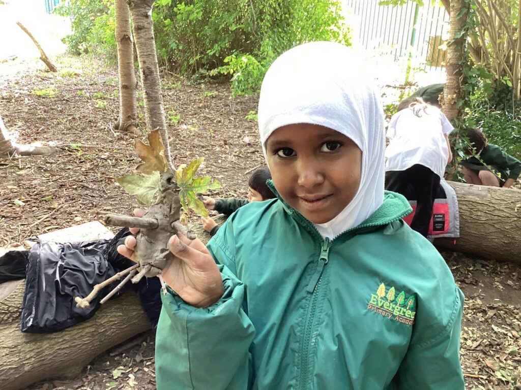 Pupils enjoy creative outdoor learning at Evergreen